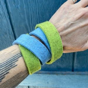 2 felt wrap around bracelets, baby blue and green, with snap closure